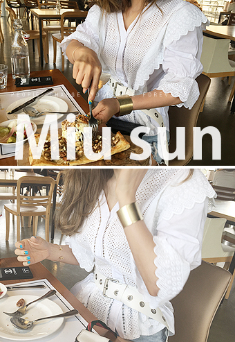 8월달까지 할인상품 Miu sun_blouse